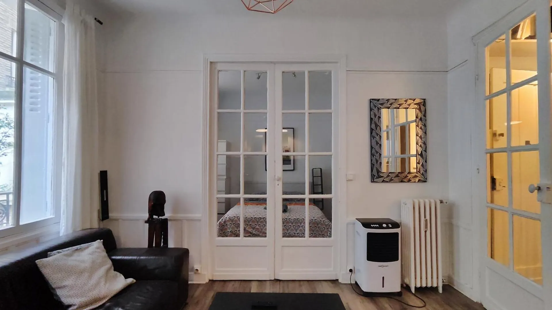 Apartment And Cozy 1b In The Heart Of *