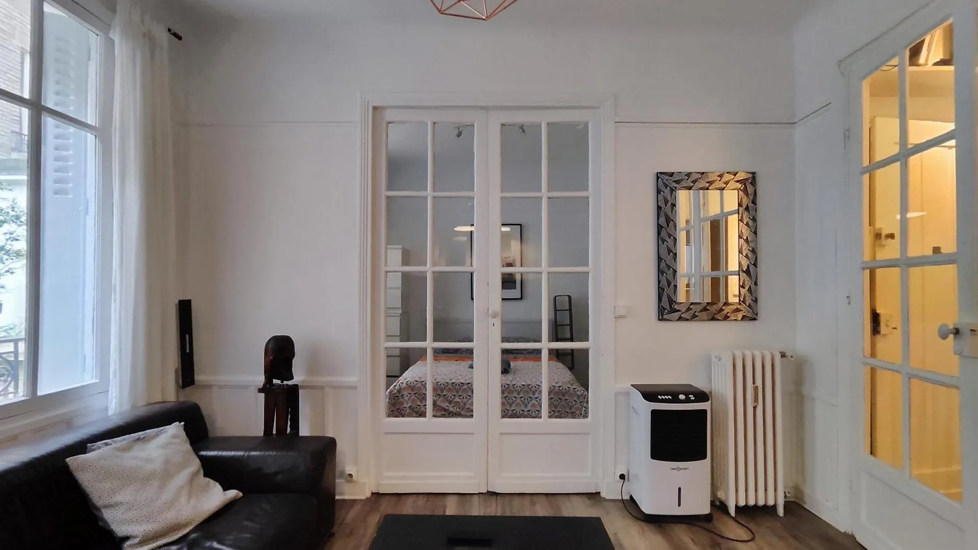 아파트 And Cozy 1b In The Heart Of